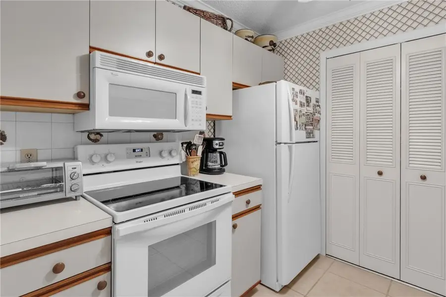 37 Plantation Drive #204, Vero Beach, FL 32966 - Image #2