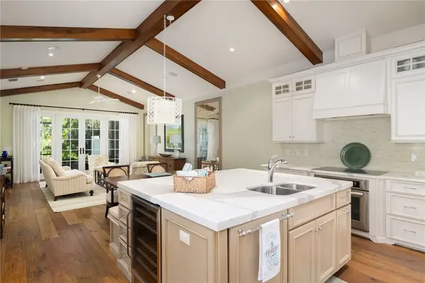 100 Palm Island Lane, Vero Beach, FL 32963