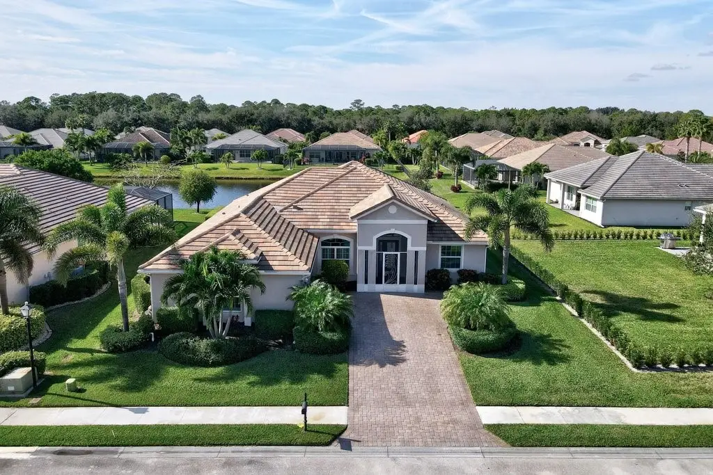 8255 Heather Court, Vero Beach, FL 32967 - Image #1