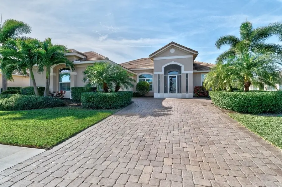 8255 Heather Court, Vero Beach, FL 32967 - Image #2