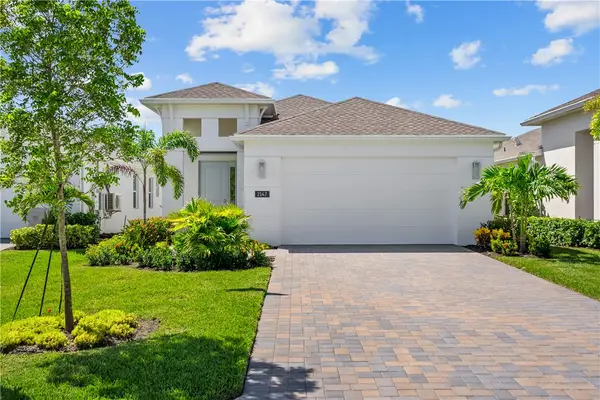 2147 Falls Manor, Vero Beach, FL 32967