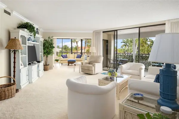 1821 Mooringline Drive #2F, Vero Beach, FL 32963