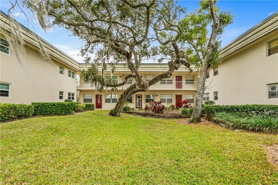 11 Vista Gardens Trail #204, Vero Beach, FL 32962 - Image #2