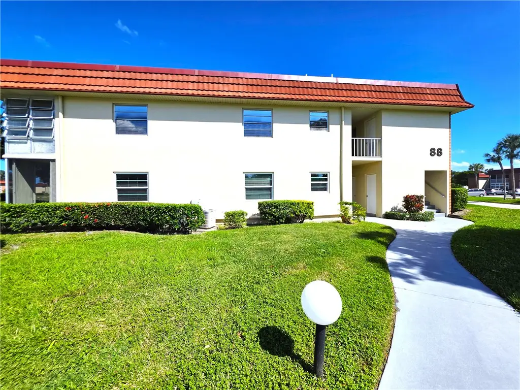 88 Crooked Tree Lane #107, Vero Beach, FL 32962 - Image #1