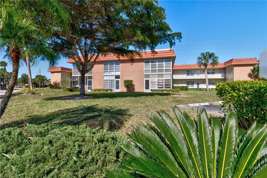 107 Spring Lake Court #206, Vero Beach, FL 32962 - Image #3