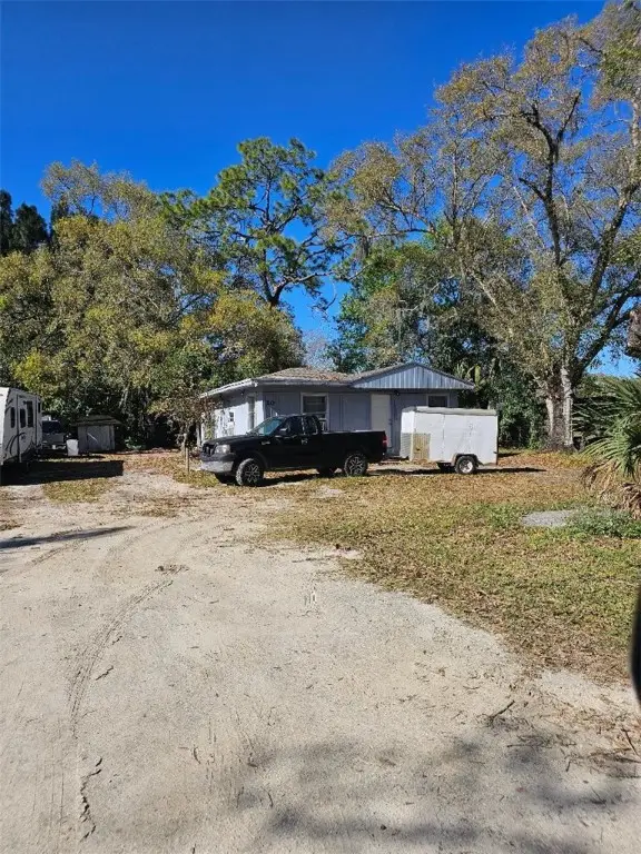 20 N Elm Street, Fellsmere, FL 32948 - #1