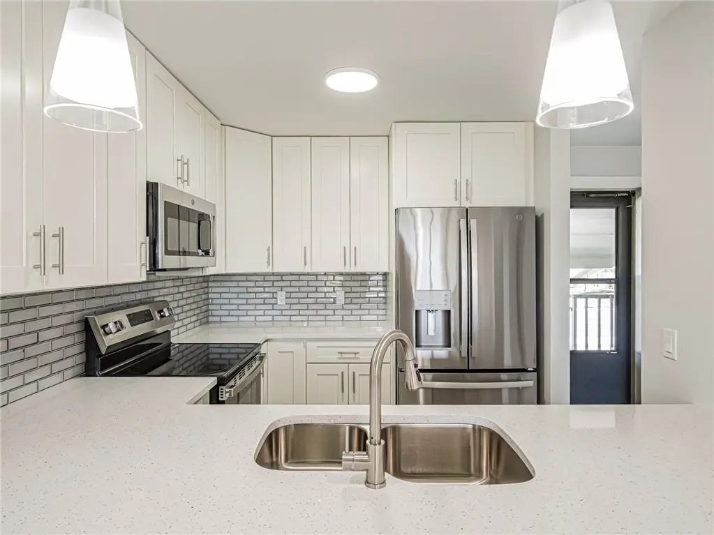 26 Plantation Drive #202, Vero Beach, FL 32966 - #1