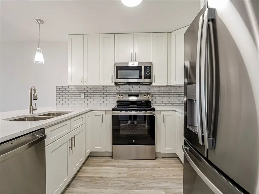 26 Plantation Drive #202, Vero Beach, FL 32966 - #3