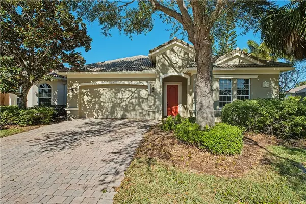 2158 Falls Circle, Vero Beach, FL 32967