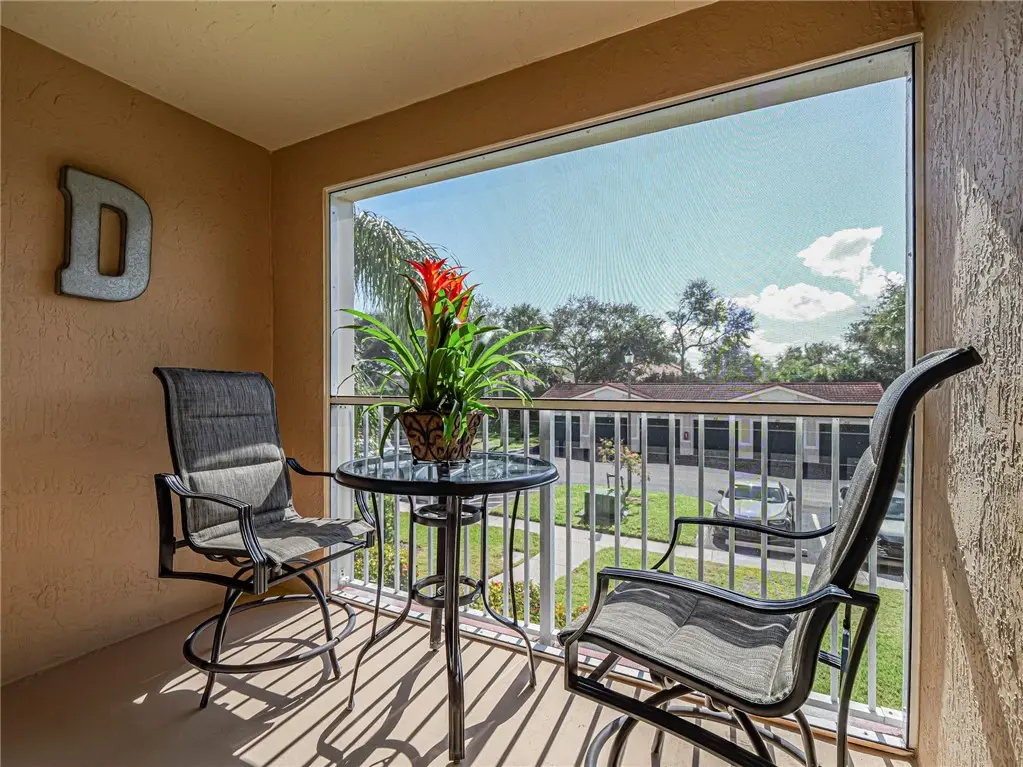 1570 S 42nd Circle #203, Vero Beach, FL 32967 - Image #1