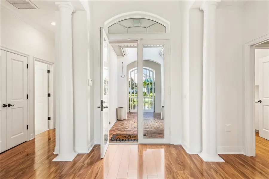 4710 Hamilton Court, Vero Beach, FL 32967 - Image #2