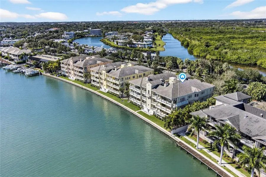 3 Royal Palm Point #2E, Vero Beach, FL 32960 - #2