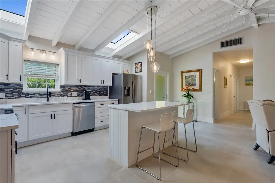 618 Holly Road, Vero Beach, FL 32963 - Image #1