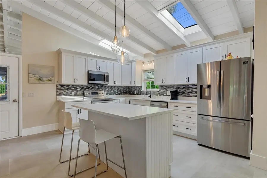 618 Holly Road, Vero Beach, FL 32963 - Image #2