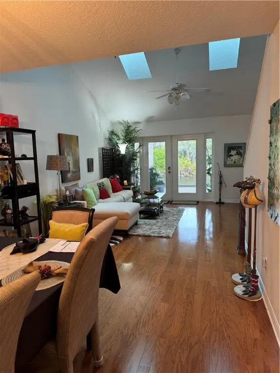 530 6th Street, Vero Beach, FL 32962