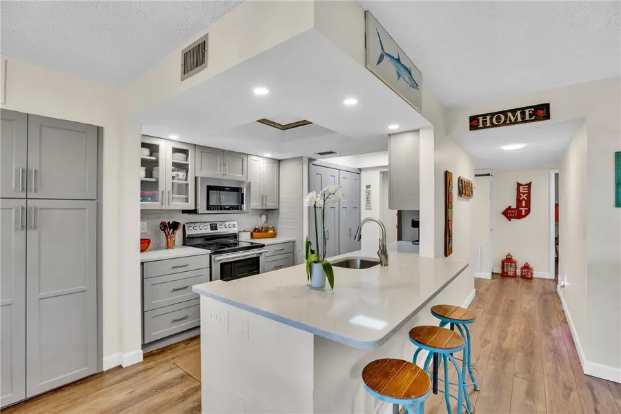 910 E Causeway Boulevard #B11, Vero Beach, FL 32963 - Image #3