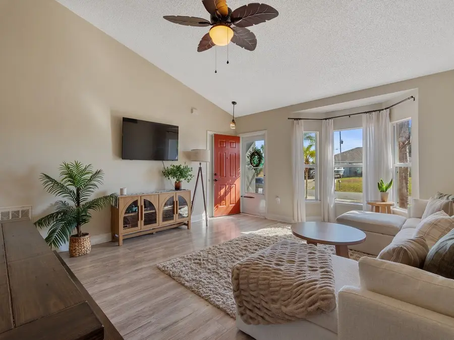 1171 Larkspur Street Se, Palm Bay, FL 32909 - Image #2