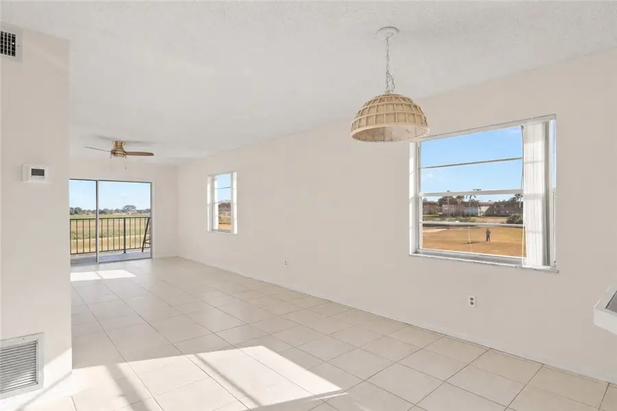 11 Vista Palm Lane #201, Vero Beach, FL 32962 - #3