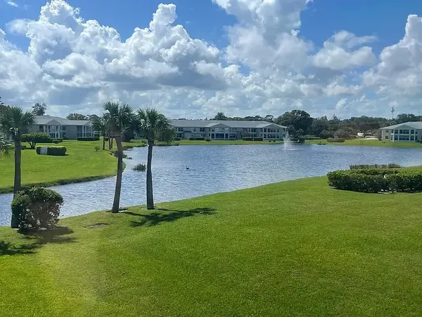 387 N Grove Isle Circle #387, Vero Beach, FL 32962