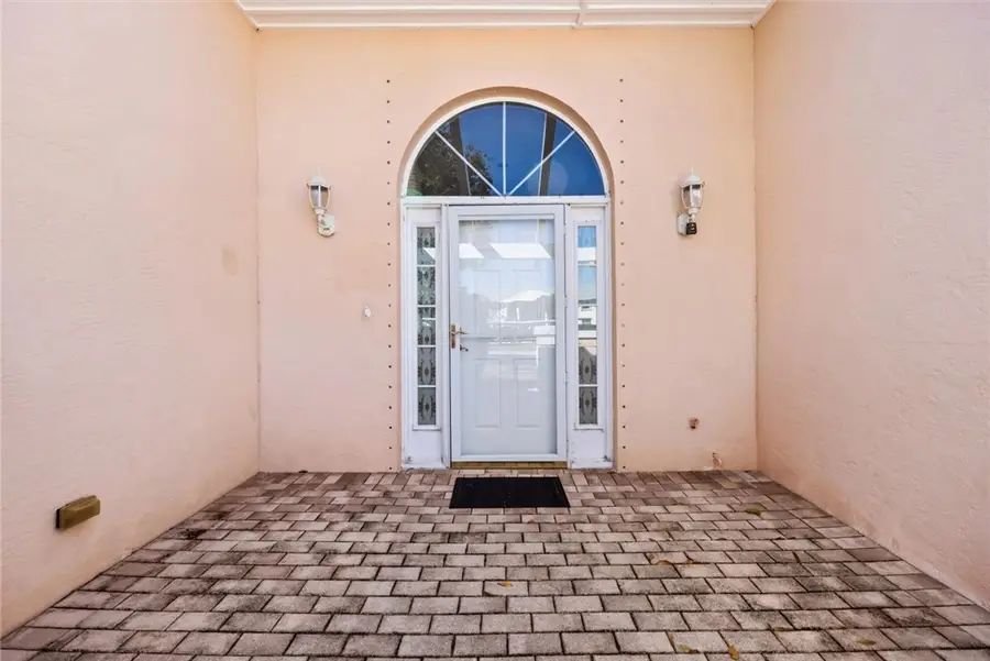 873 Lake Orchid Circle #873, Vero Beach, FL 32962 - Image #2