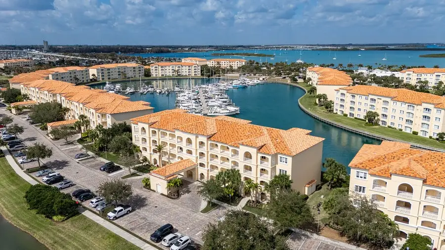 17 Harbour Isle Drive W #103, Fort Pierce, FL 34949 - #2