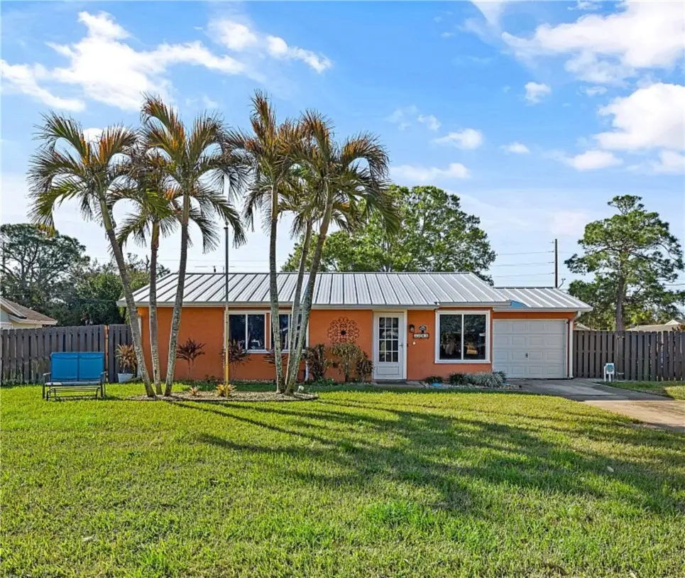 1085 24th Place Sw, Vero Beach, FL 32962 - #1