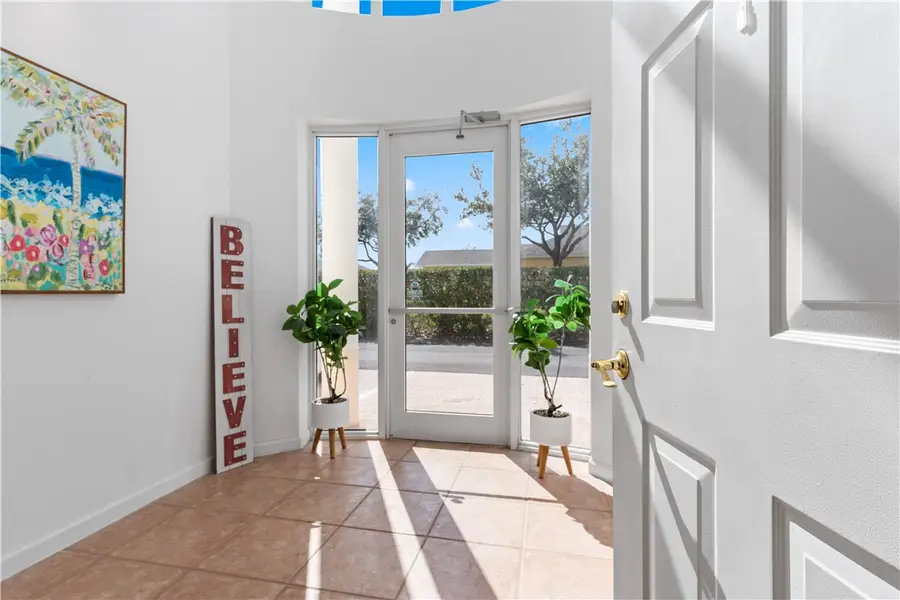 504 7th Square #201, Vero Beach, FL 32962 - #3