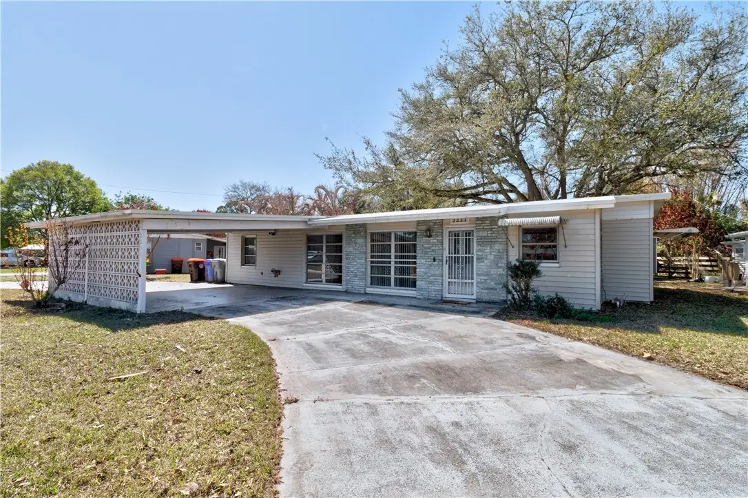 2233 2nd Street Sw, Vero Beach, FL 32962 - #1