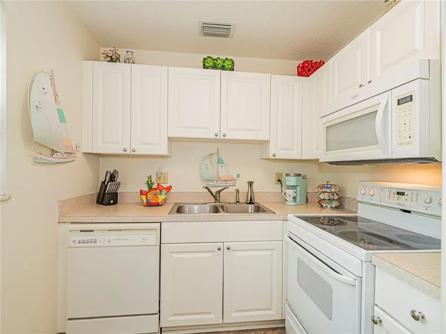 12 Vista Palm Lane #103, Vero Beach, FL 32962 - #3