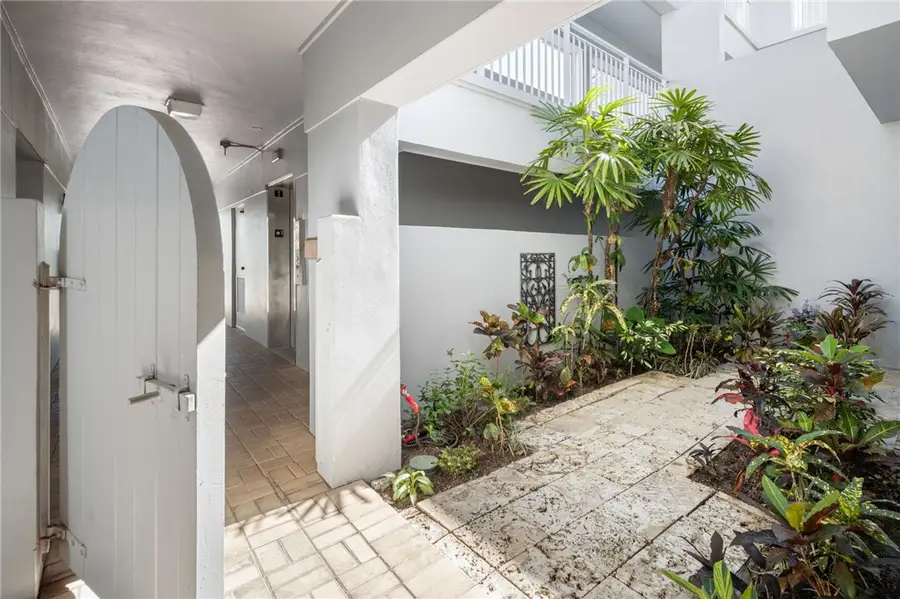 901 Bay Road #103, Vero Beach, FL 32963 - #3