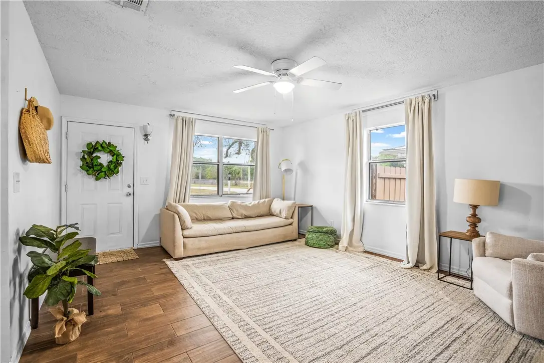 1255 18th Avenue Sw, Vero Beach, FL 32962 - #1