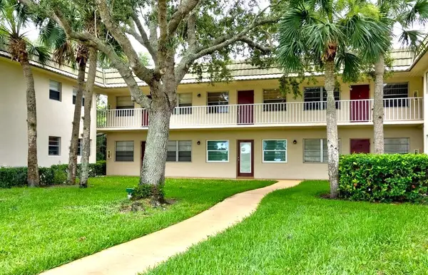 47 Vista Gardens Trail #104, Vero Beach, FL 32962