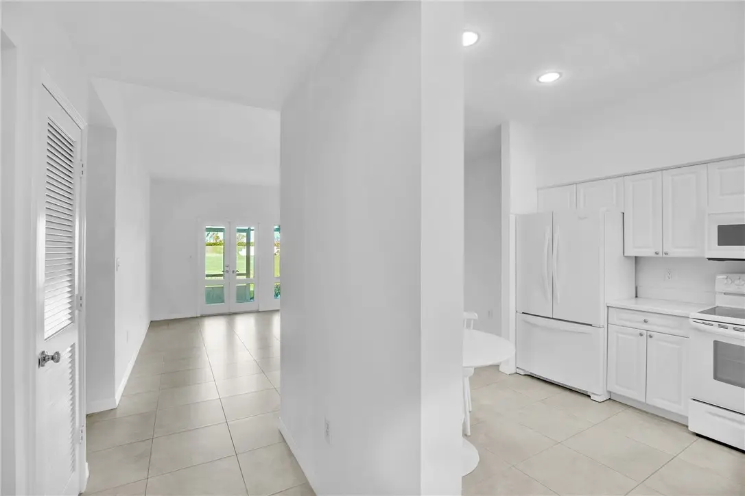 5040 Harmony Circle #105, Vero Beach, FL 32967 - #1