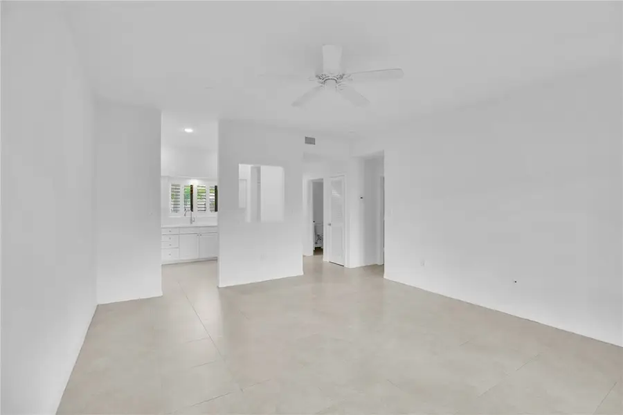 5040 Harmony Circle #105, Vero Beach, FL 32967 - #3