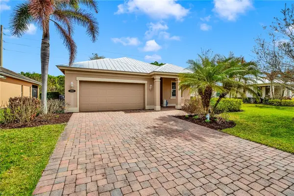 393 11th Square Sw, Vero Beach, FL 32962
