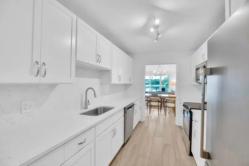 100 Sable Oak Lane #102, Vero Beach, FL 32963 - #2