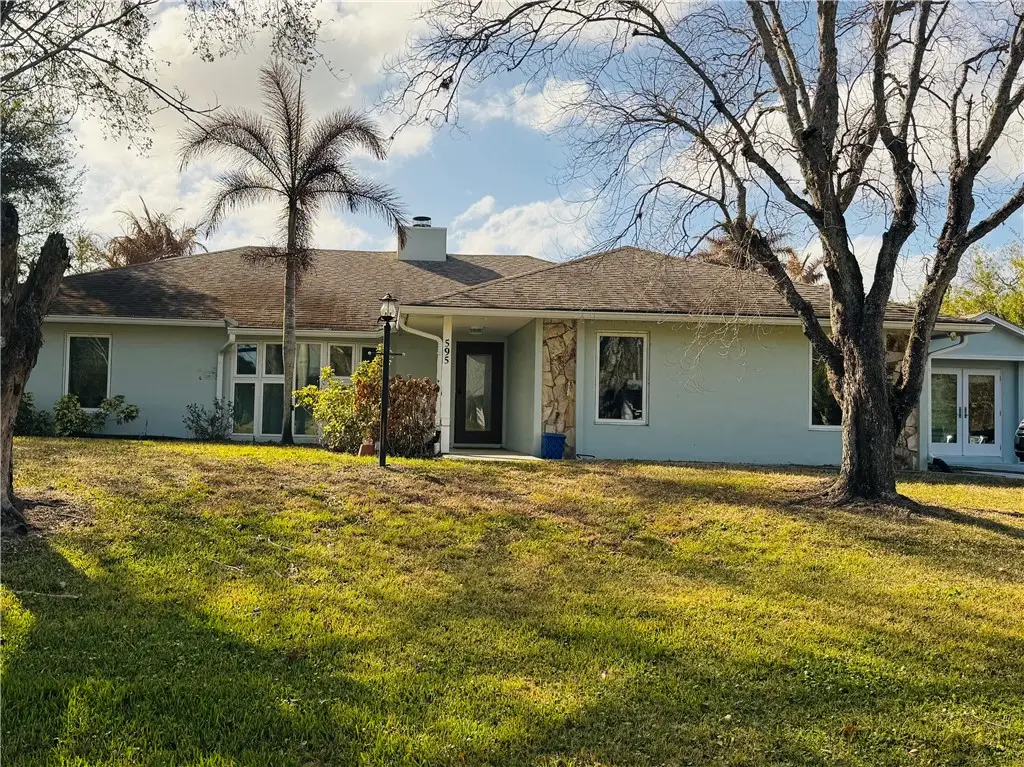 595 45th Court, Vero Beach, FL 32968 - #1