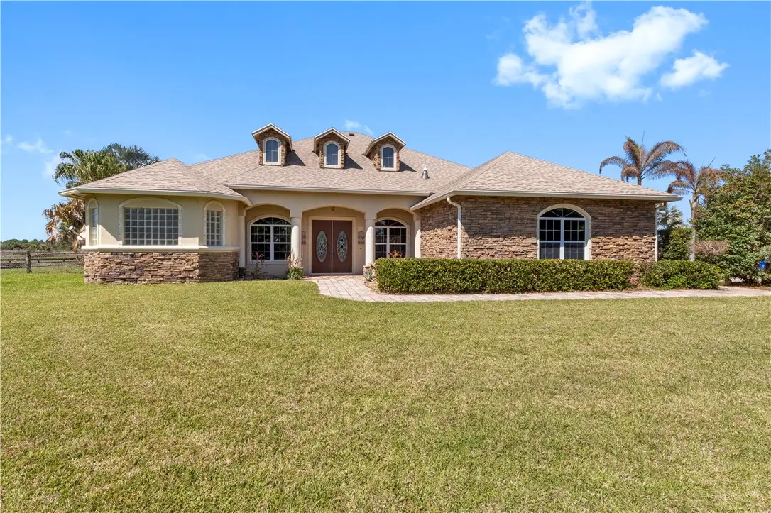 14450 111th Street, Fellsmere, FL 32948 - #1