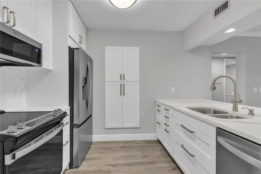 30 Plantation Drive #104, Vero Beach, FL 32966 - #2