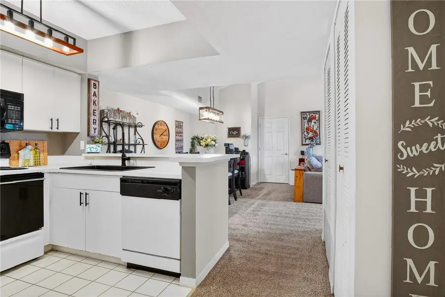 1640 N 42nd Circle #305, Vero Beach, FL 32967 - #3