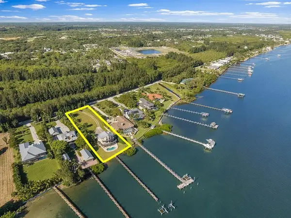 8820 44th Avenue, Sebastian, FL 32958