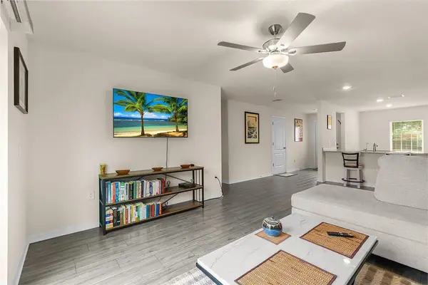 8275 105th Court, Vero Beach, FL 32967