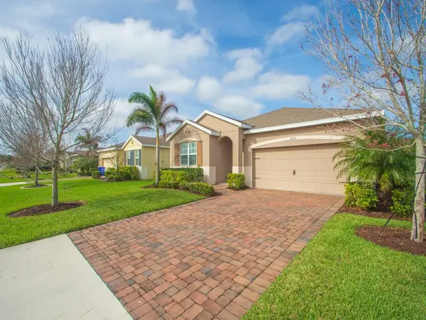2633 Crowned Eagle Circle Sw, Vero Beach, FL 32962