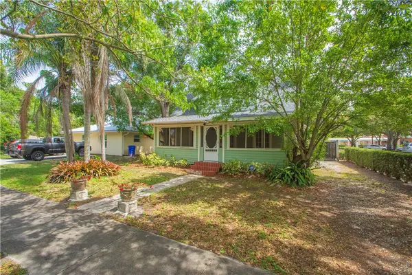 2216 17th Avenue, Vero Beach, FL 32960