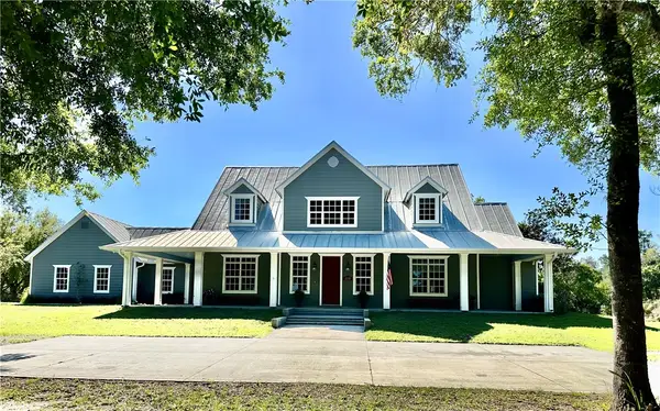 2135 SW 55th Avenue, Vero Beach, FL 32968