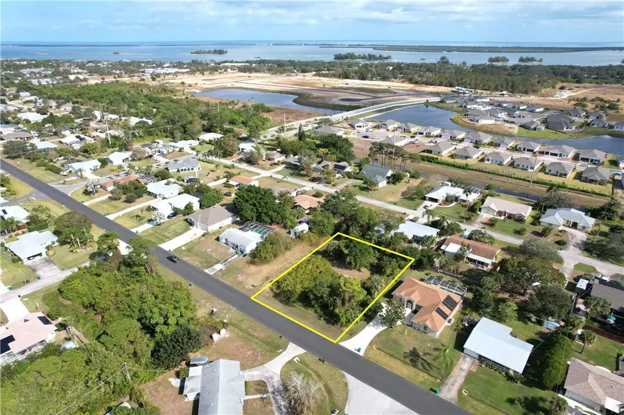 139 S Wimbrow Drive, Sebastian, FL 32958 - #3