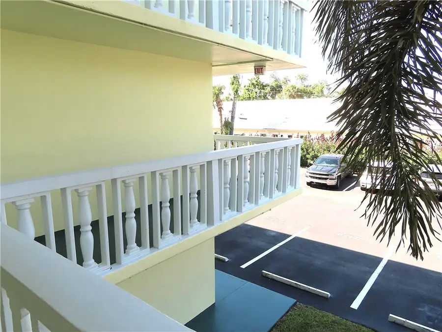 1100 Ponce De Leon Circle #203, Vero Beach, FL 32960 - #2