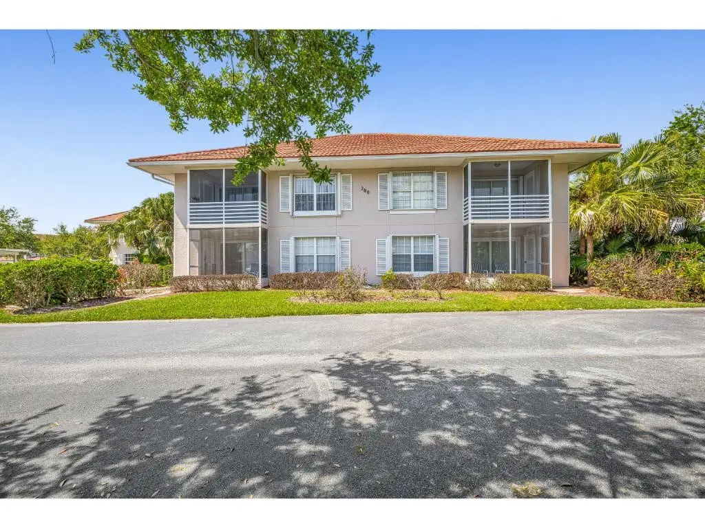 300 Grand Royale, #102 Circle #102, Vero Beach, FL 32962 - #1