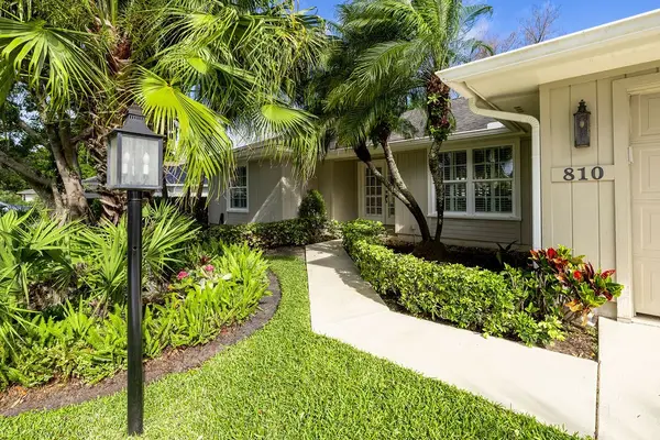 810 Fox Trail Sw, Vero Beach, FL 32962