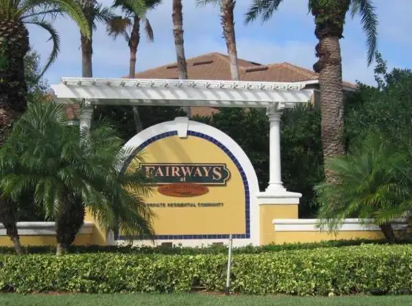 5090 Fairways Circle #H102, Vero Beach, FL 32967